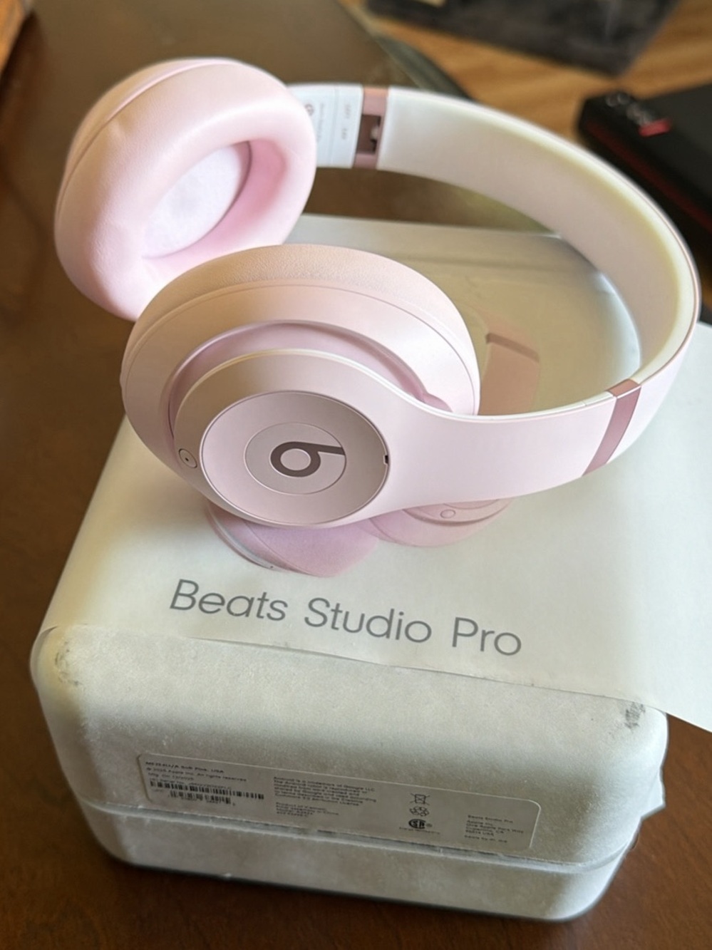 Beats by Dre Studio Pro Over-Ear Headphones - Light Pink